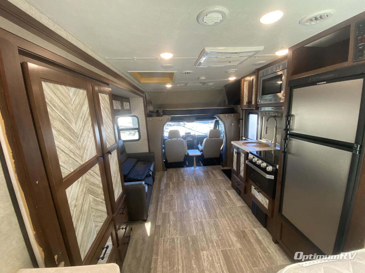 2019 Forest River Sunseeker MBS 2400S Photo 10