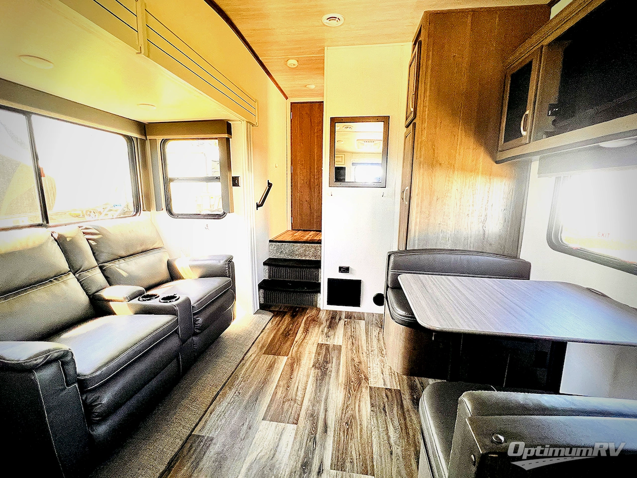 2021 Keystone Cougar Half-Ton 23MLS Photo 4