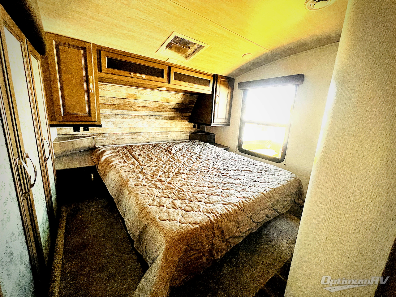 2021 Keystone Cougar Half-Ton 23MLS Photo 13