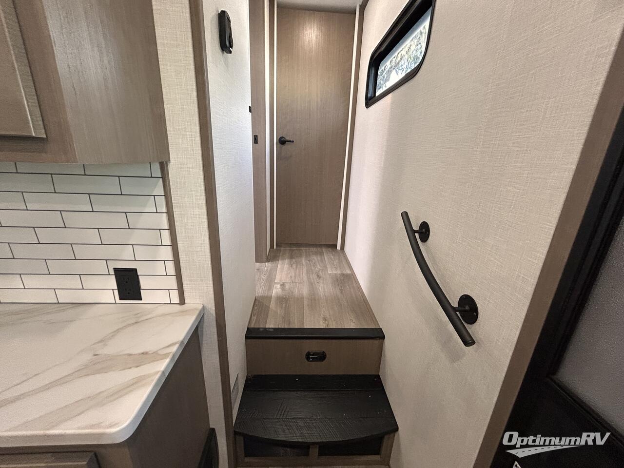 2025 KZ Durango Half-Ton D232MLD Photo 7