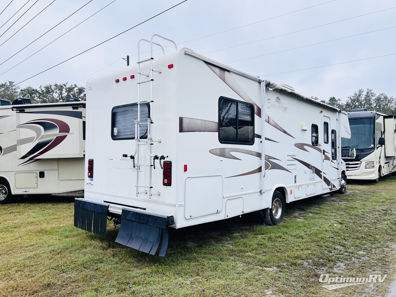 2008 Forest River Sunseeker 3100SS Photo 2