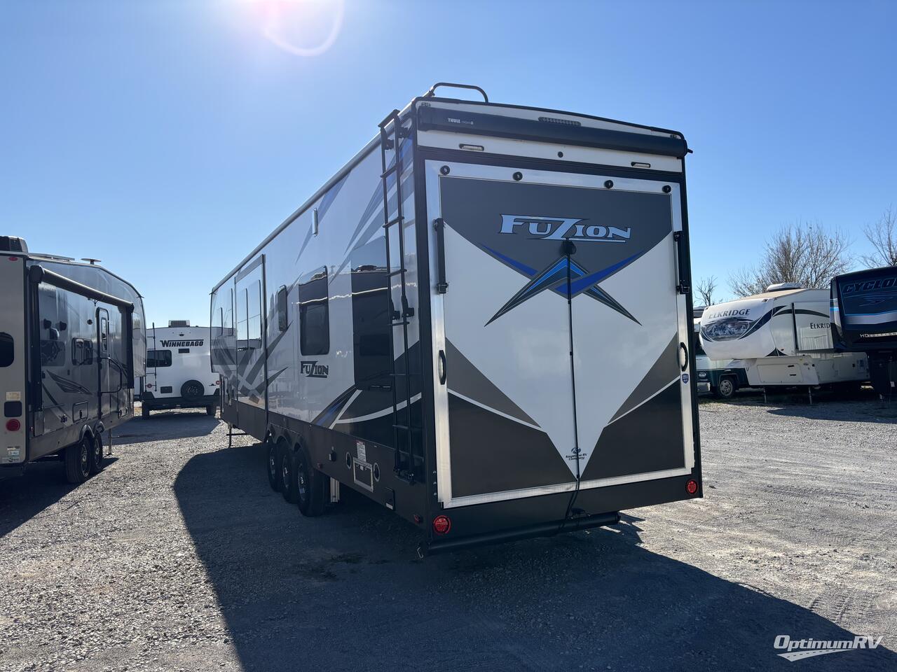 2020 Keystone Fuzion 424 Photo 3