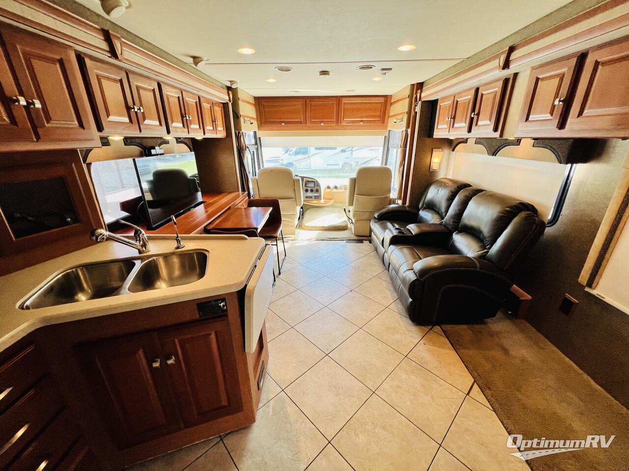 2014 Itasca Suncruiser 37F Photo 8