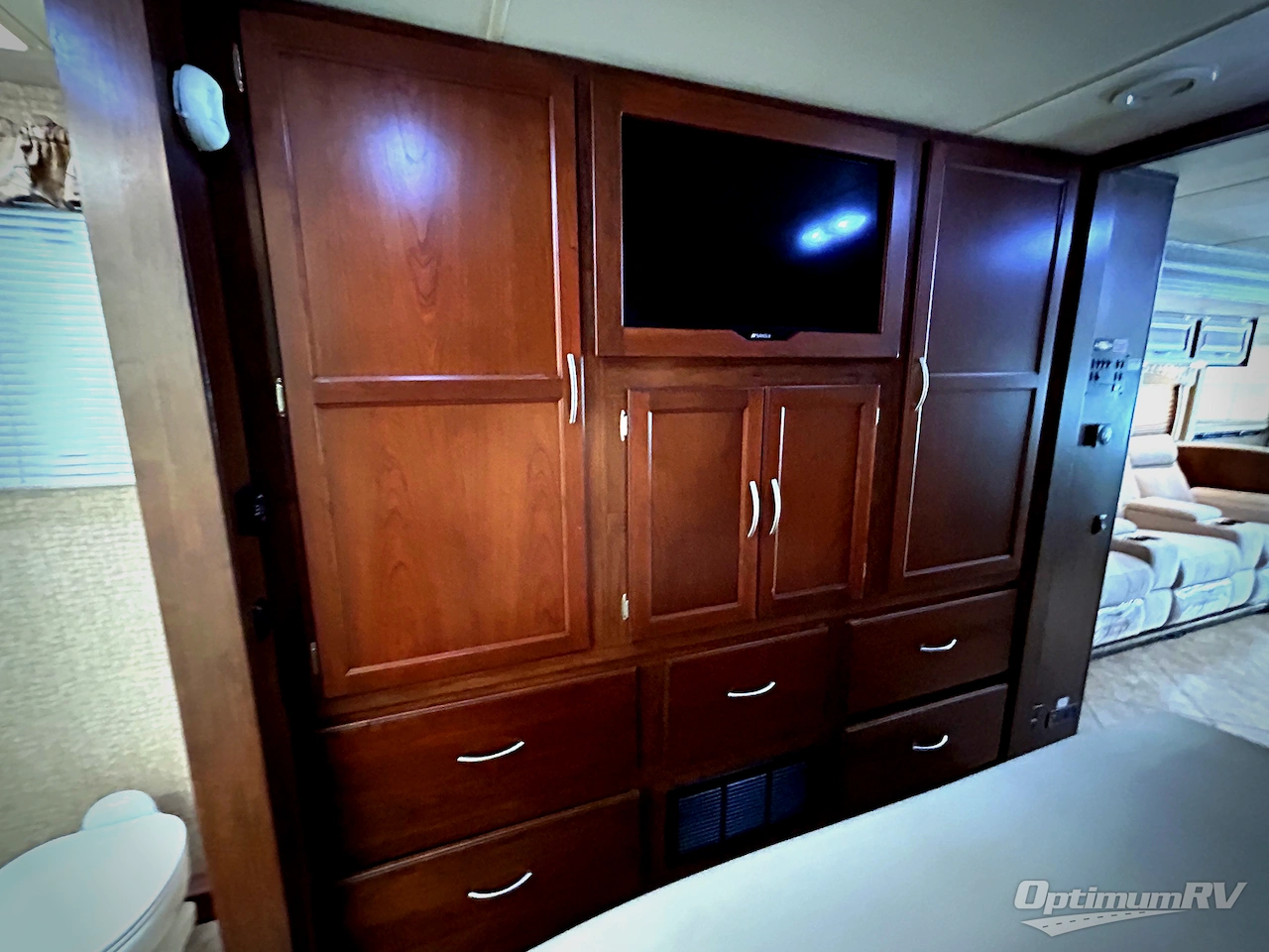 2015 Coachmen Mirada 35LS Photo 18