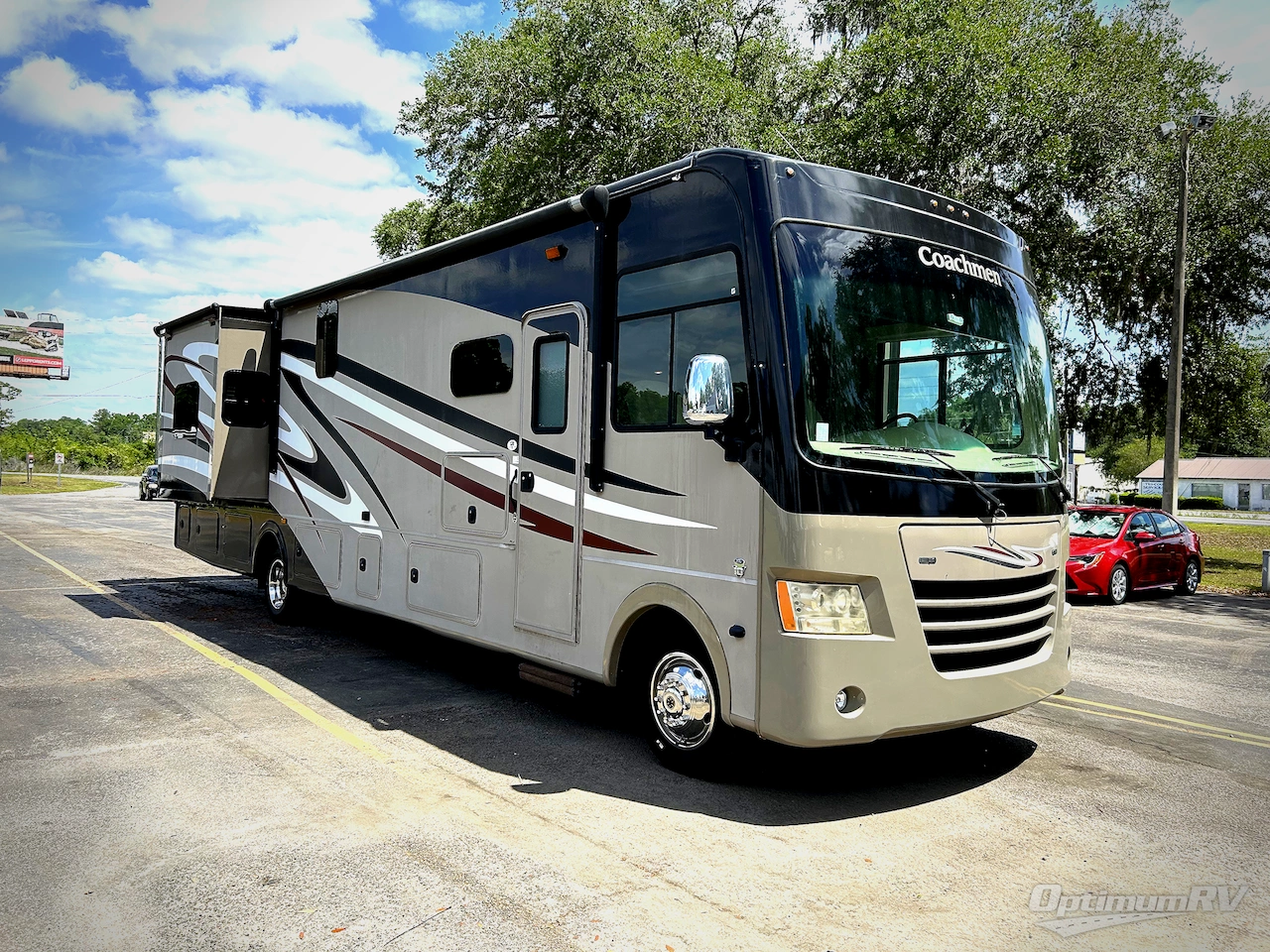 2015 Coachmen Mirada 35LS Photo 1