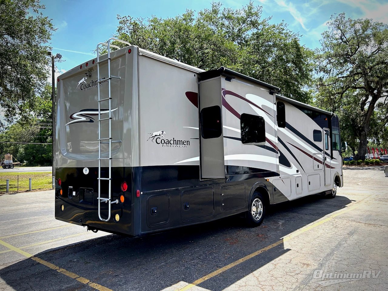 2015 Coachmen Mirada 35LS Photo 2