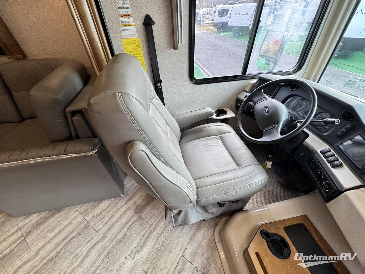 2019 Fleetwood Southwind 36P Photo 5