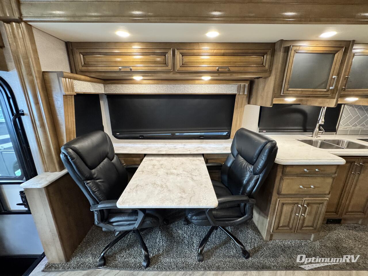 2019 Fleetwood Southwind 36P Photo 10