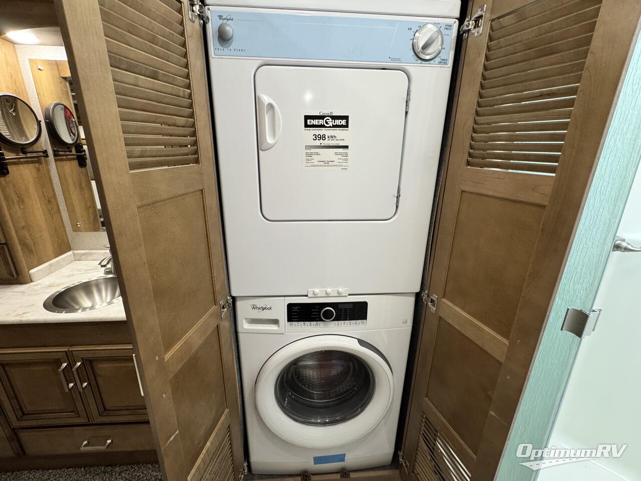 2019 Fleetwood Southwind 36P Photo 14