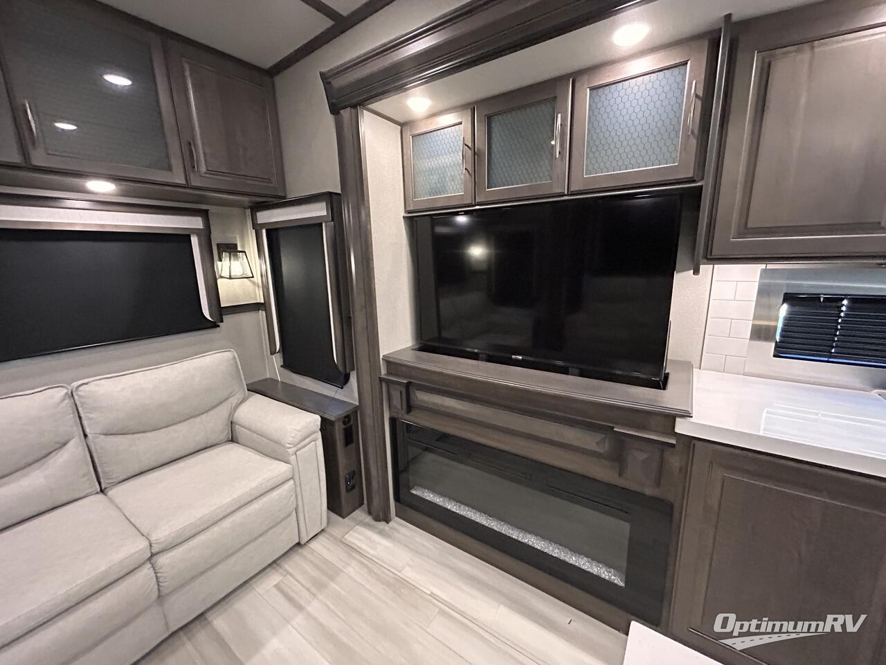 2023 Grand Design Solitude 310GK Photo 18