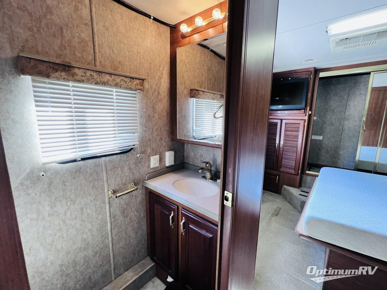 2005 Holiday Rambler Neptune 34 SBD Photo 21