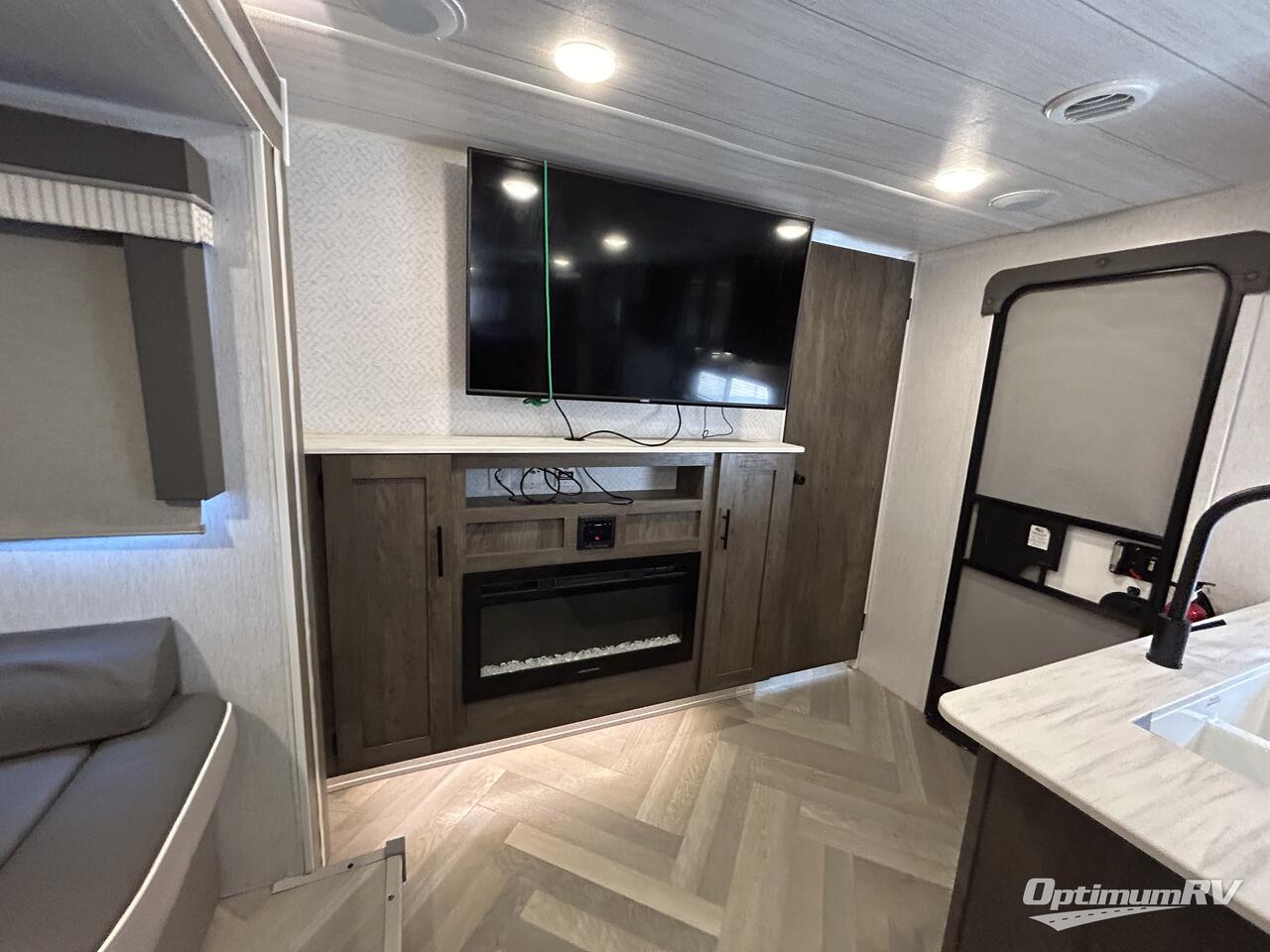 2022 Forest River Wildwood X-Lite 263BHXL Photo 9