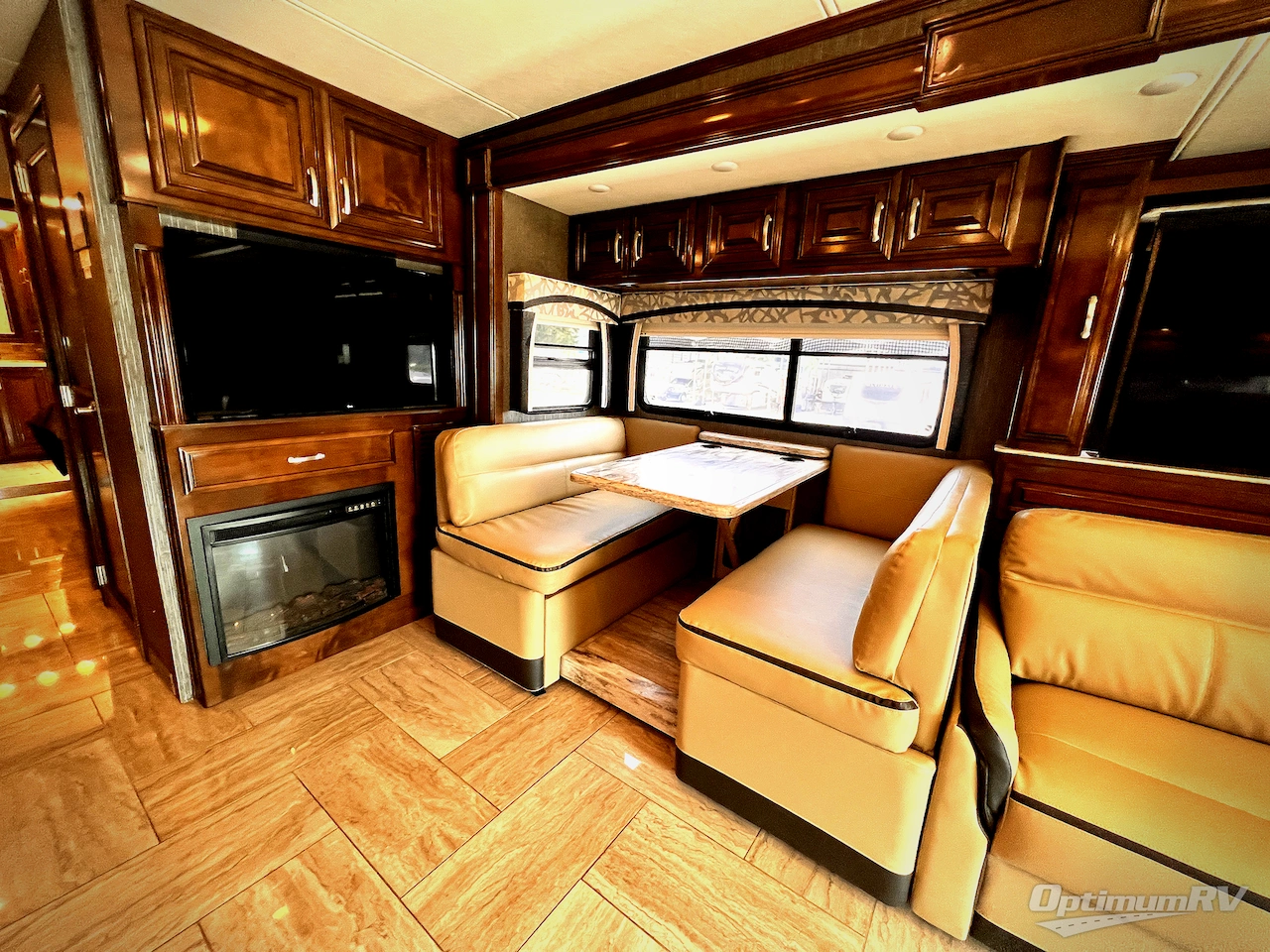 2019 Thor Aria 3901 Photo 10