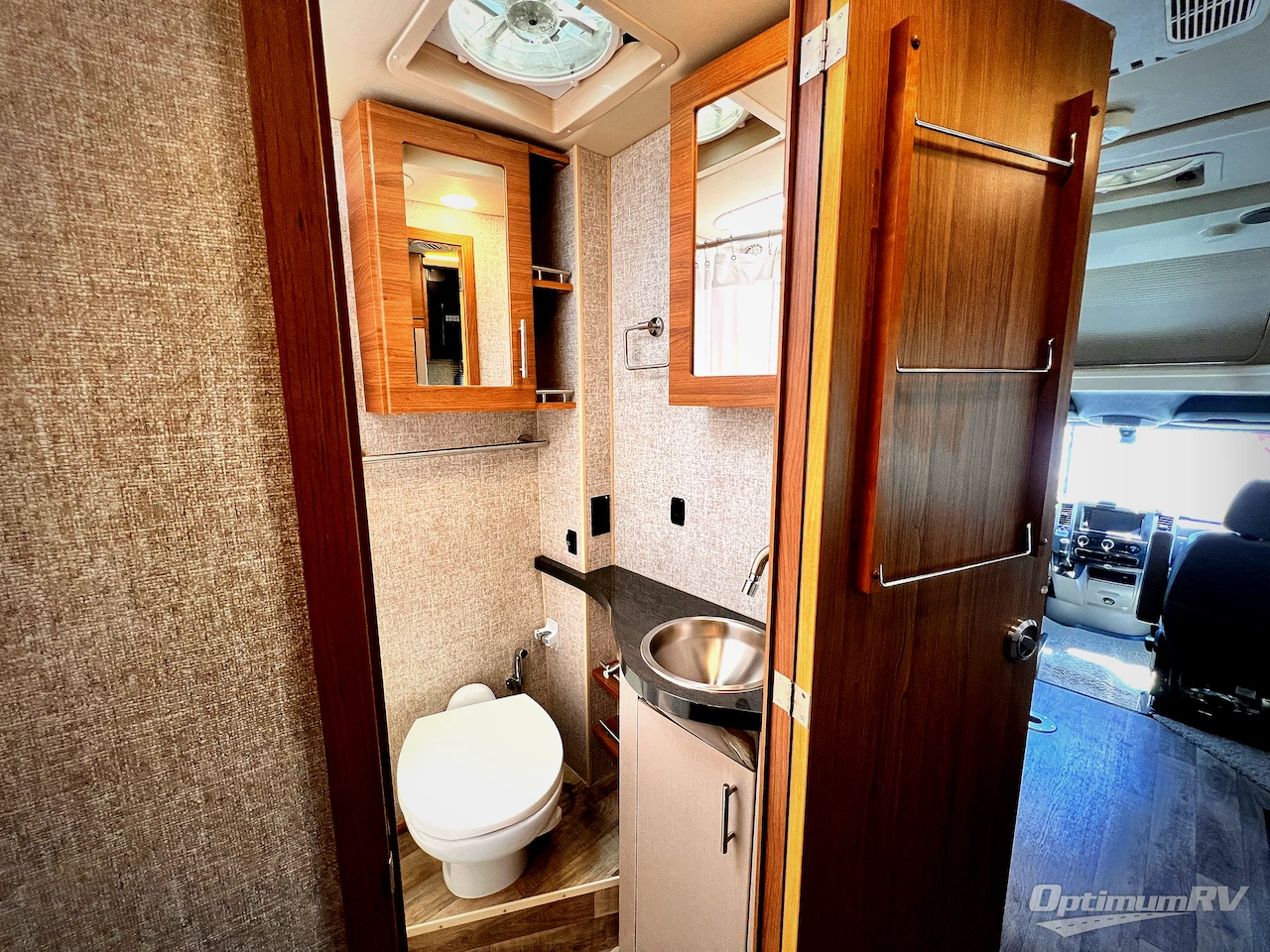 2017 Winnebago View 24V Photo 13