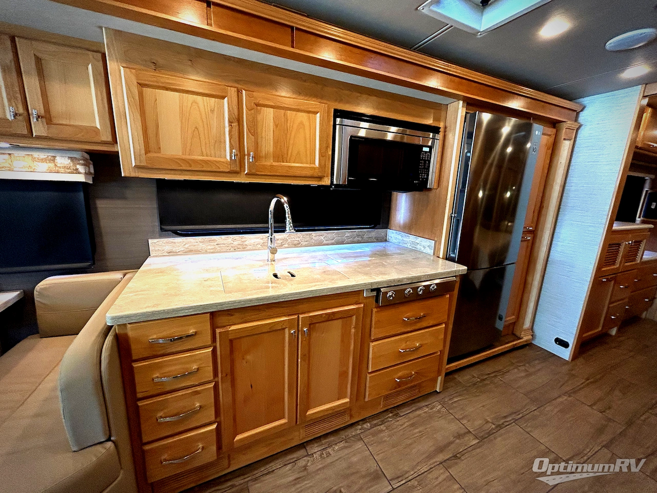2022 Tiffin Allegro RED 33 AA Photo 6