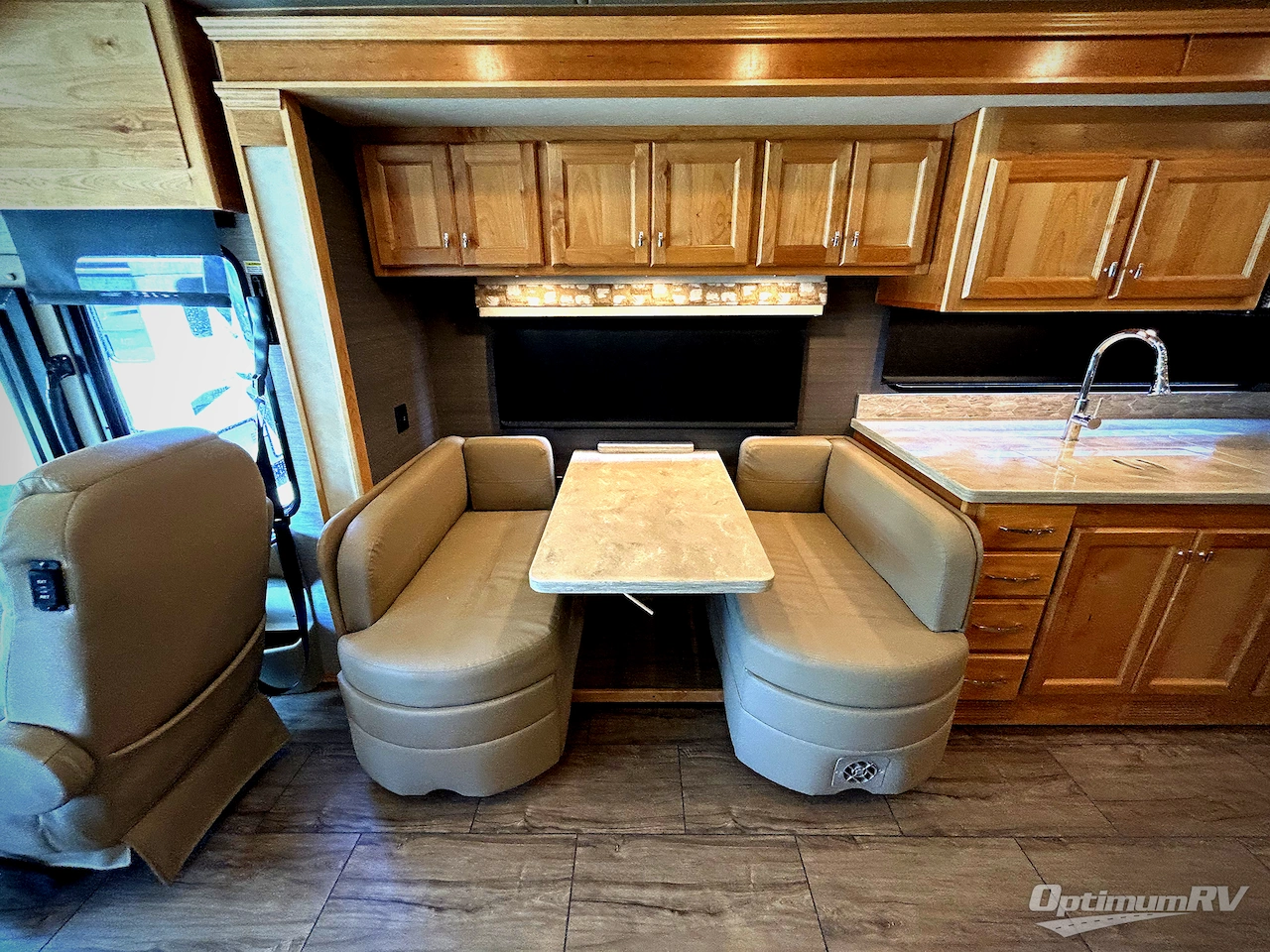 2022 Tiffin Allegro RED 33 AA Photo 10