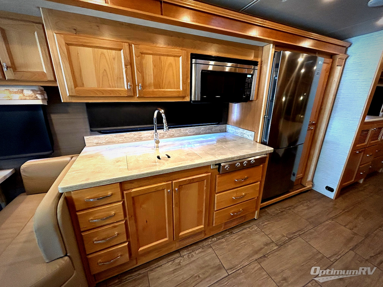 2022 Tiffin Allegro RED 33 AA Photo 11