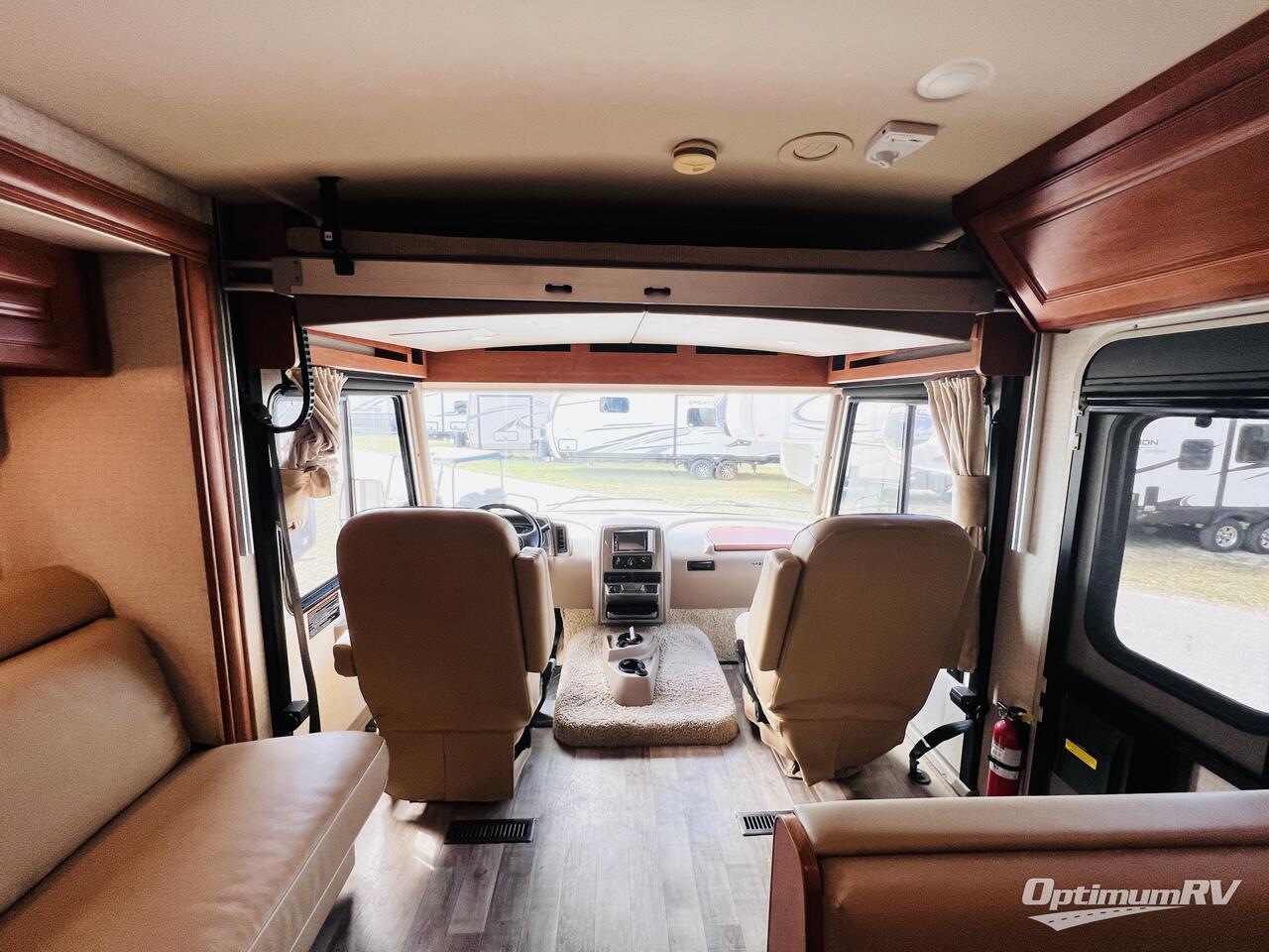 2018 Winnebago Vista 29VE Photo 5