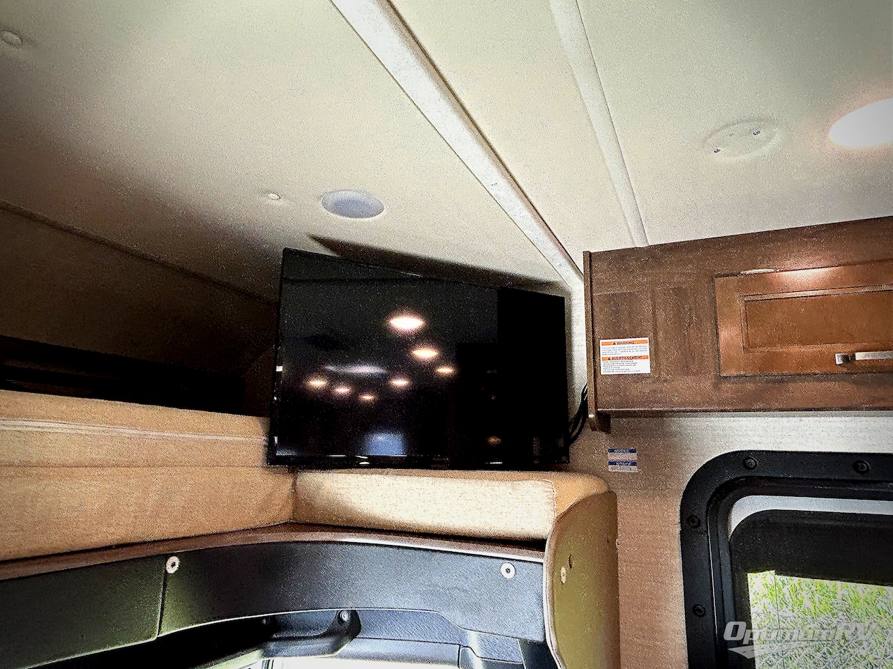 2019 Jayco Melbourne 24L Photo 7
