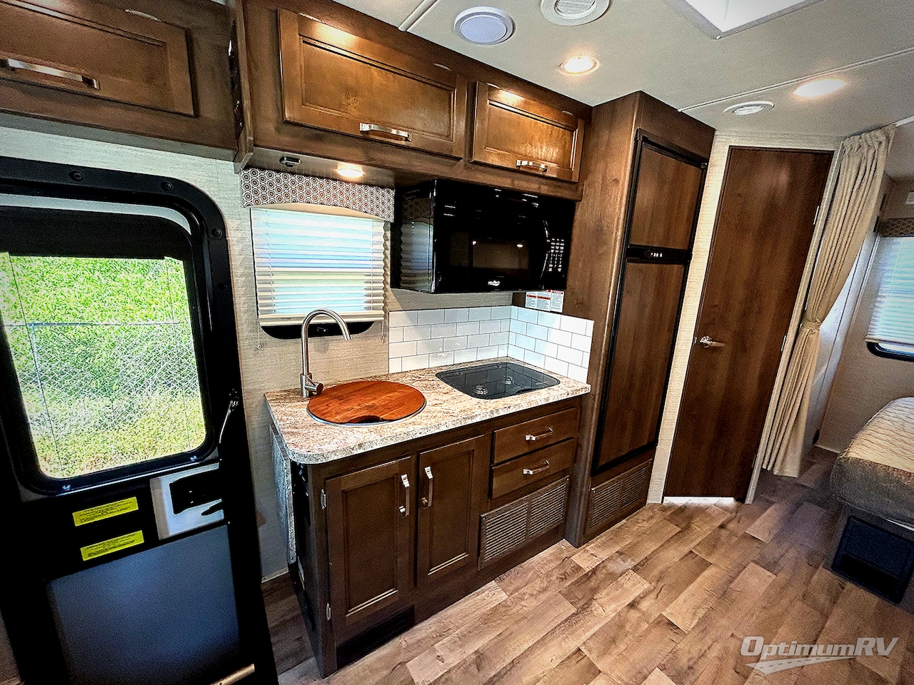 2019 Jayco Melbourne 24L Photo 11