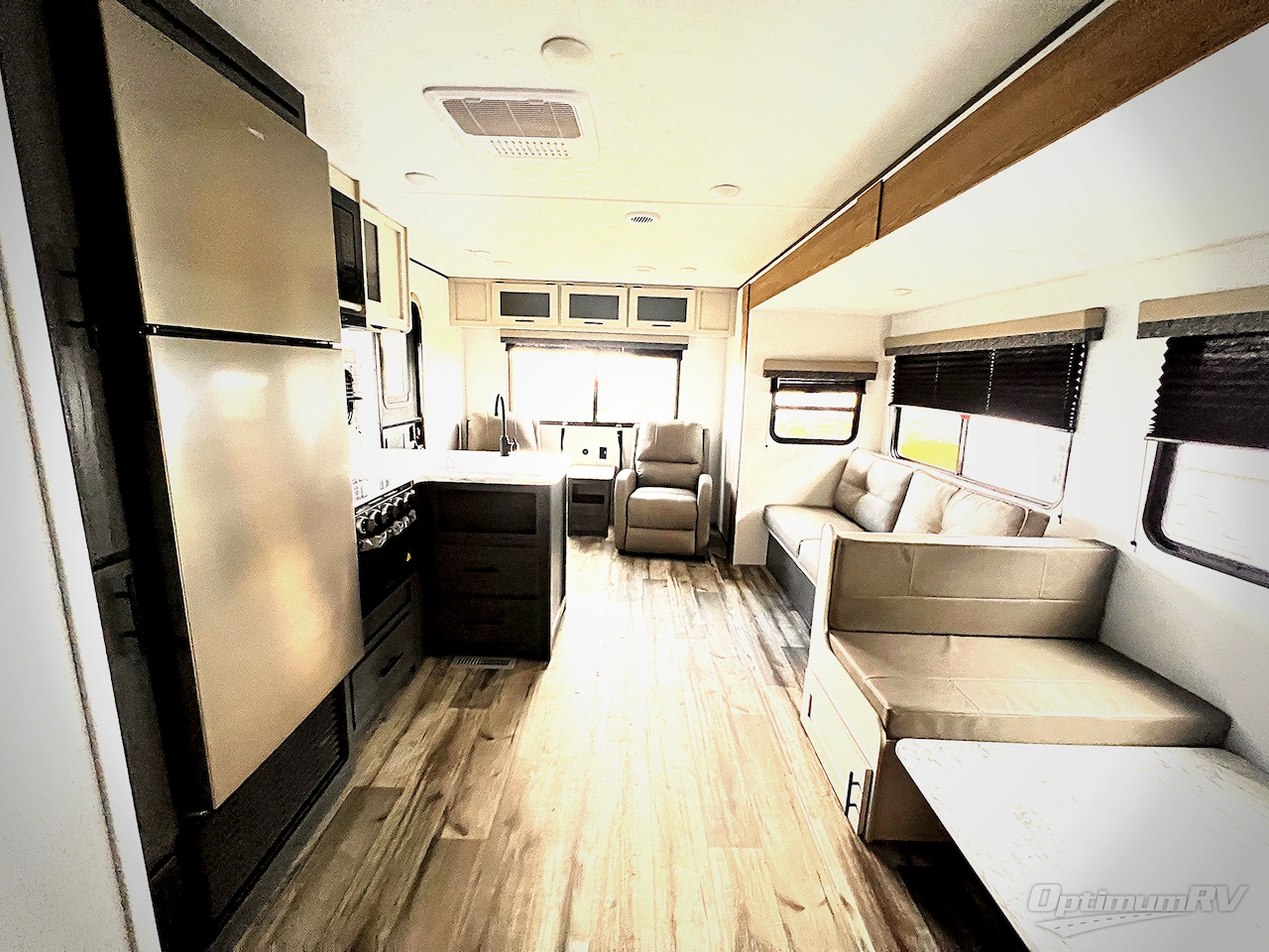 2025 Dutchmen Aspen Trail LE 26RL Photo 4