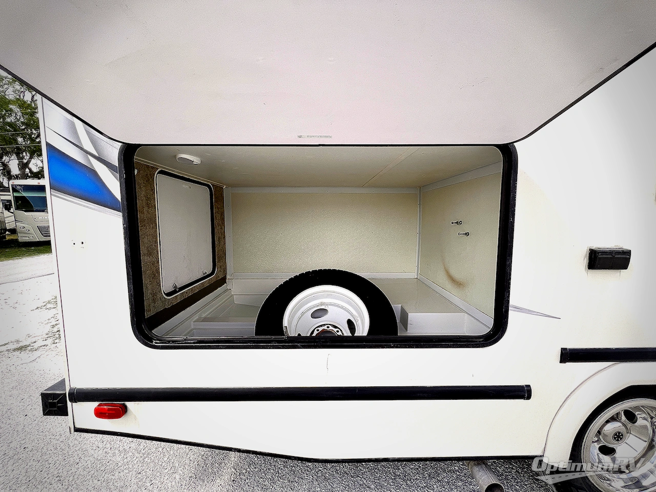 2017 Gulf Stream Conquest Class C 6237 Photo 18