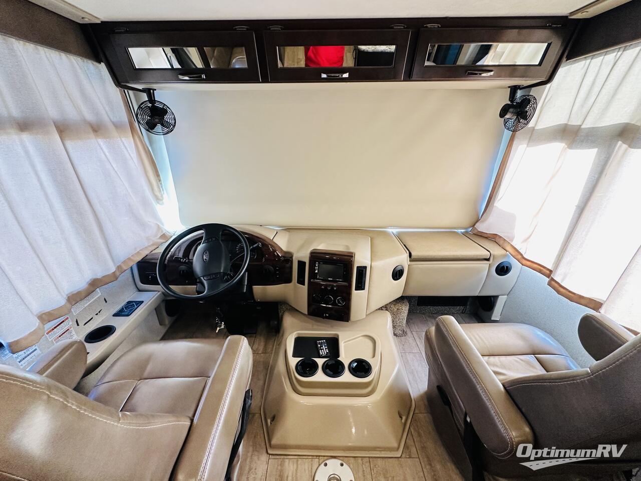 2019 Thor Freedom Traveler A27 Photo 6