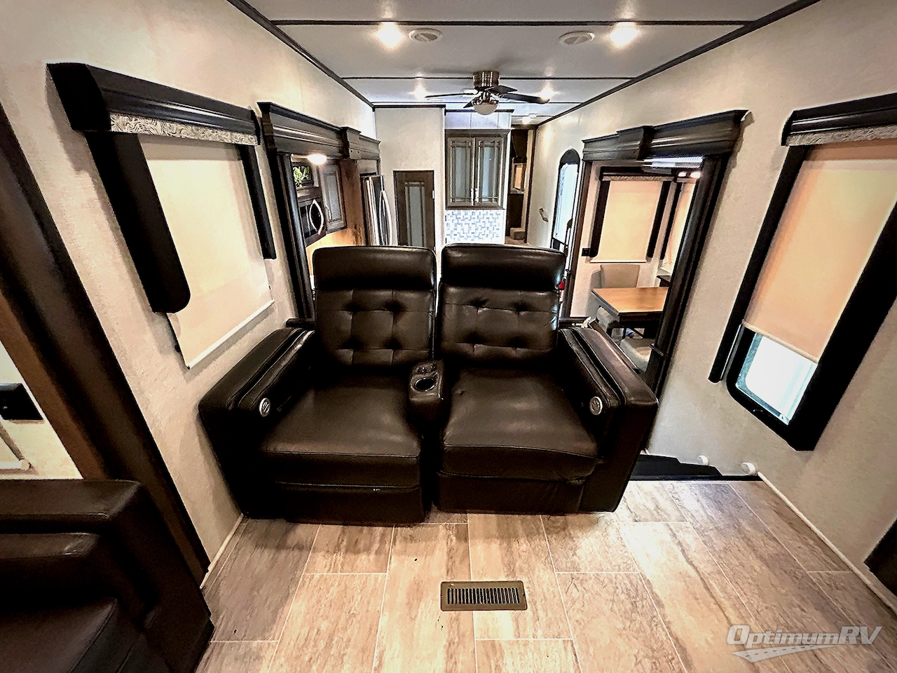2019 Keystone Montana 3791RD Photo 6