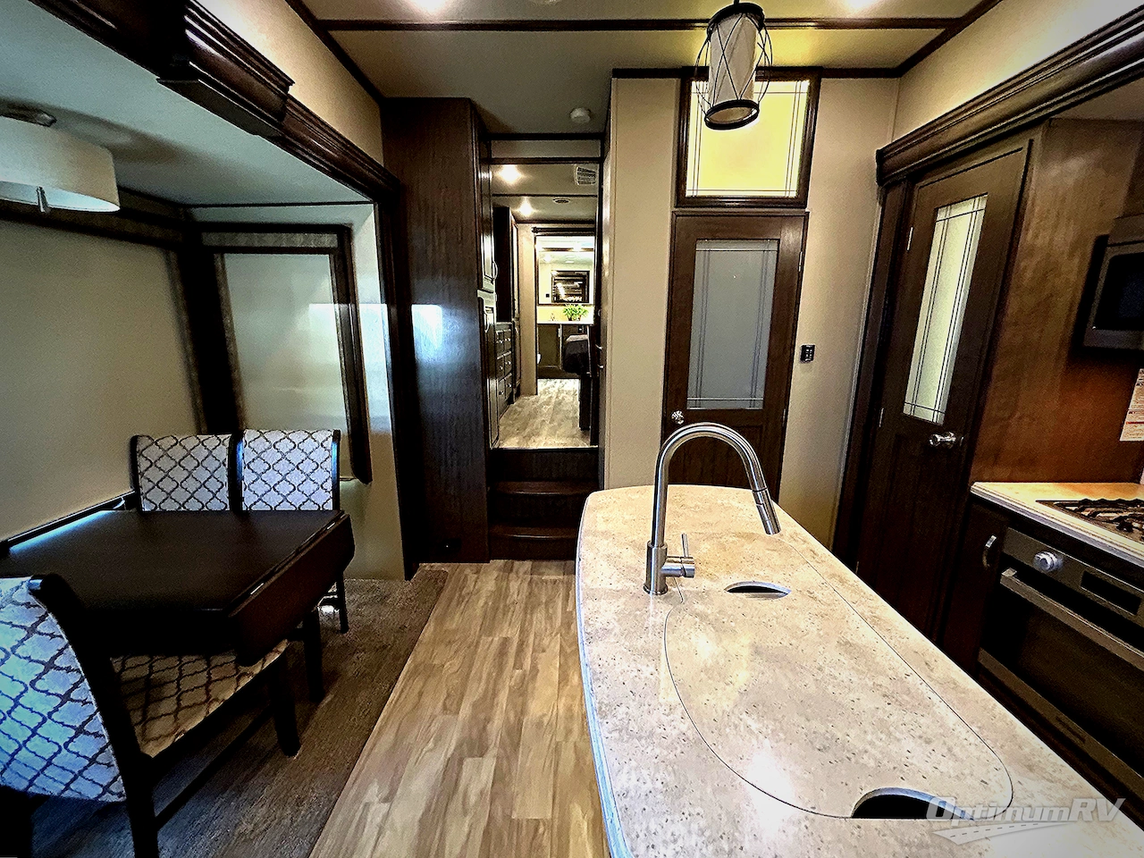 2019 Grand Design Solitude 380FL Photo 4