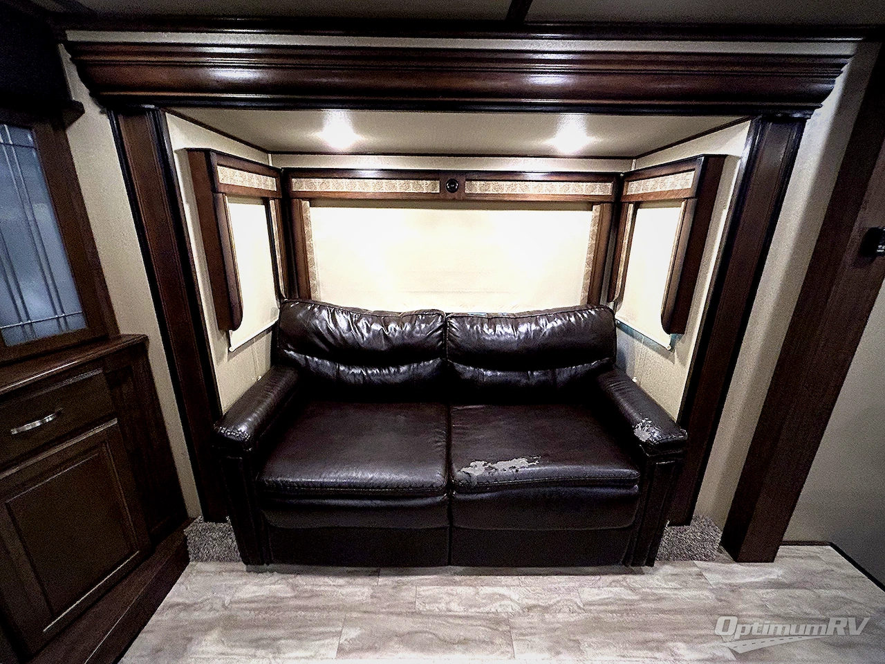 2019 Grand Design Solitude 380FL Photo 8