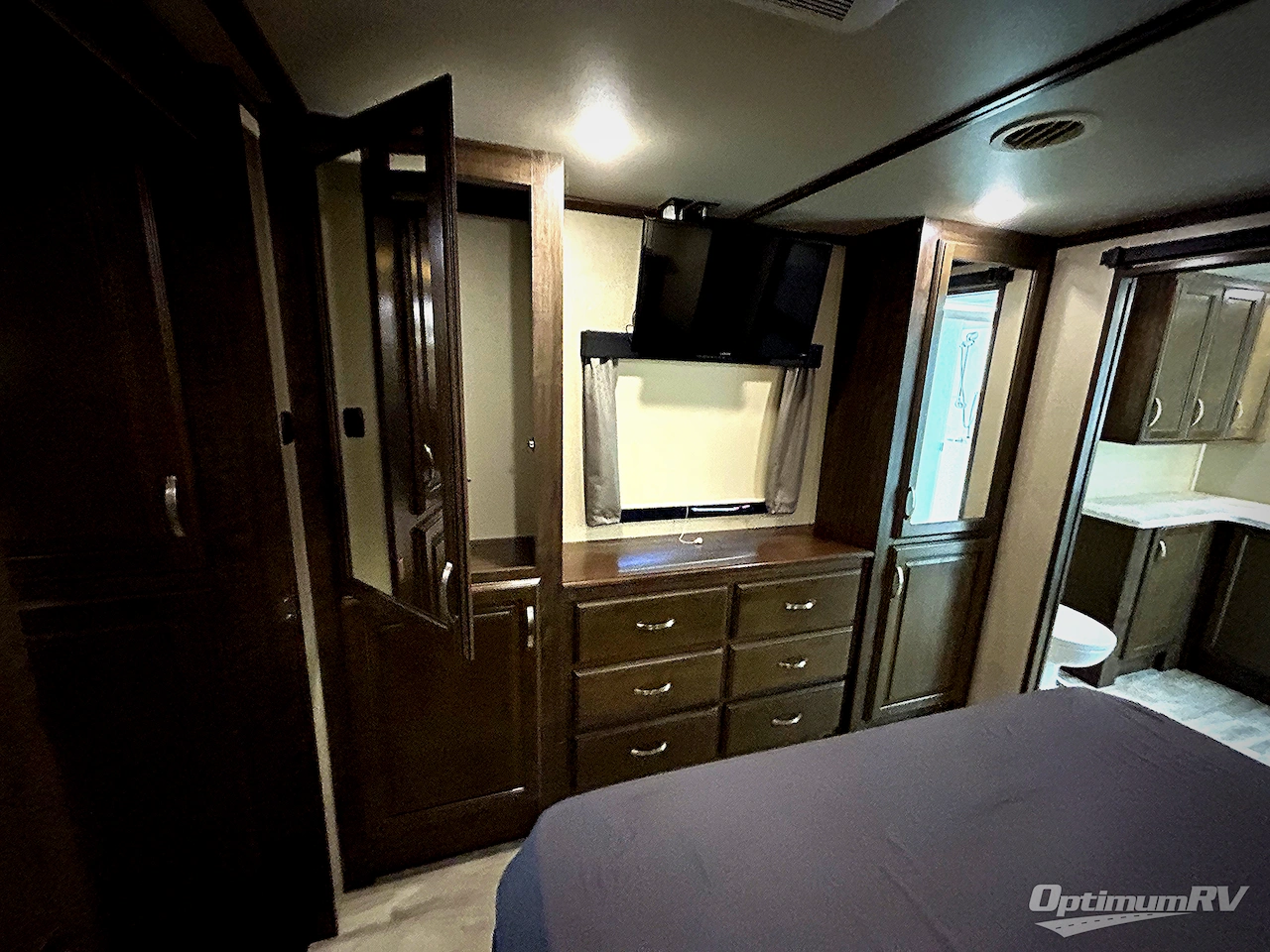 2019 Grand Design Solitude 380FL Photo 17
