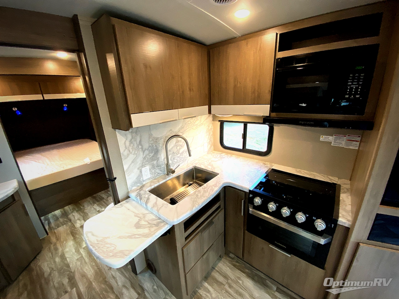 2021 Grand Design Imagine 2500RL Photo 11