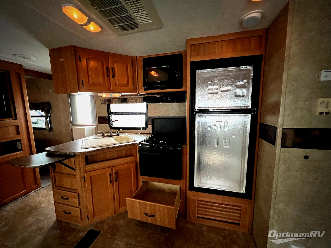 2009 Keystone Sprinter 264BHS Photo 5