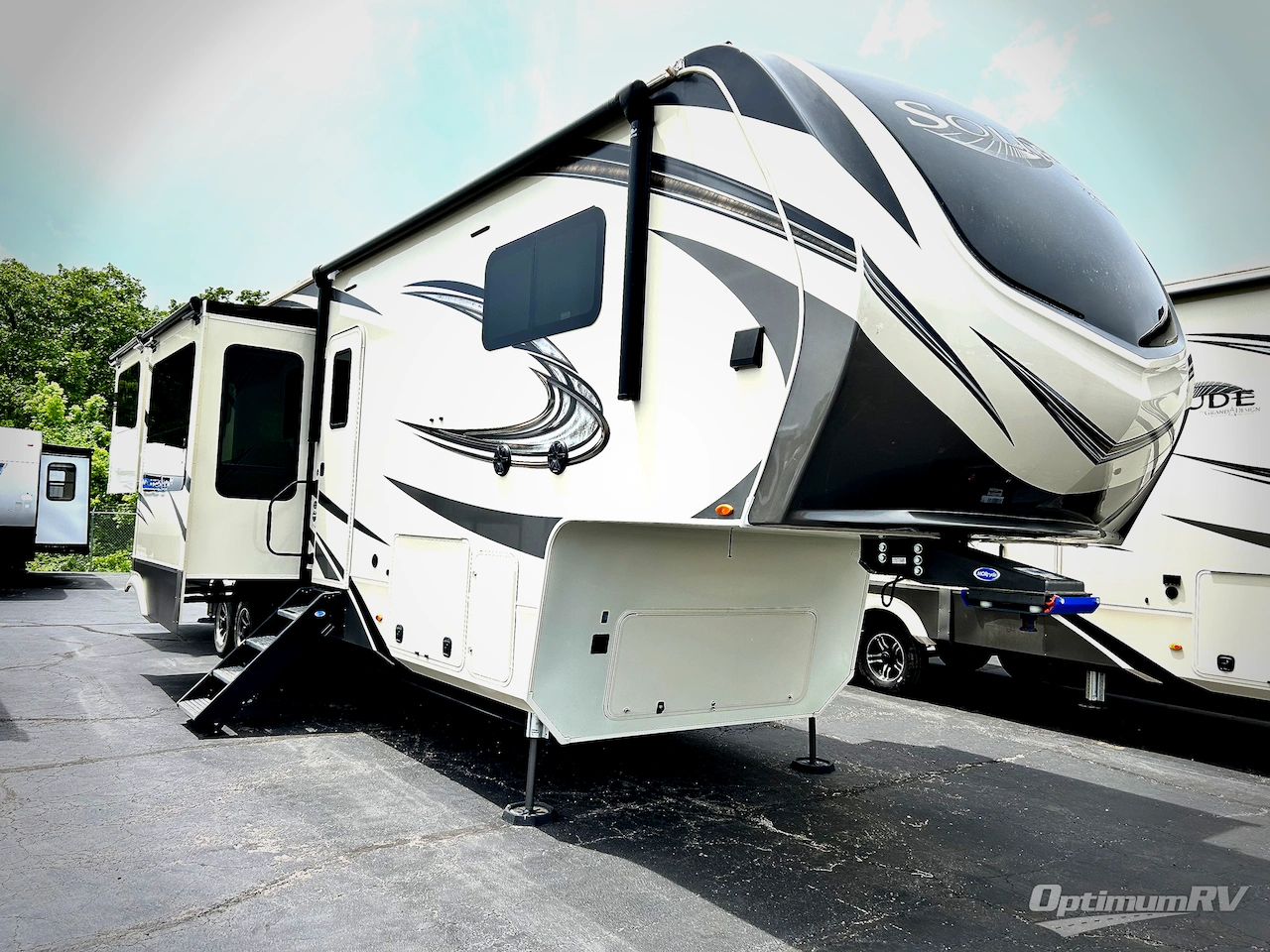 2021 Grand Design Solitude 375RES Photo 1
