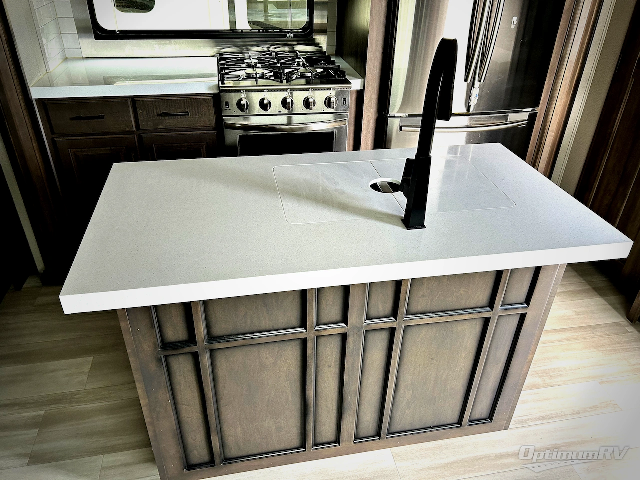 2021 Grand Design Solitude 375RES Photo 10