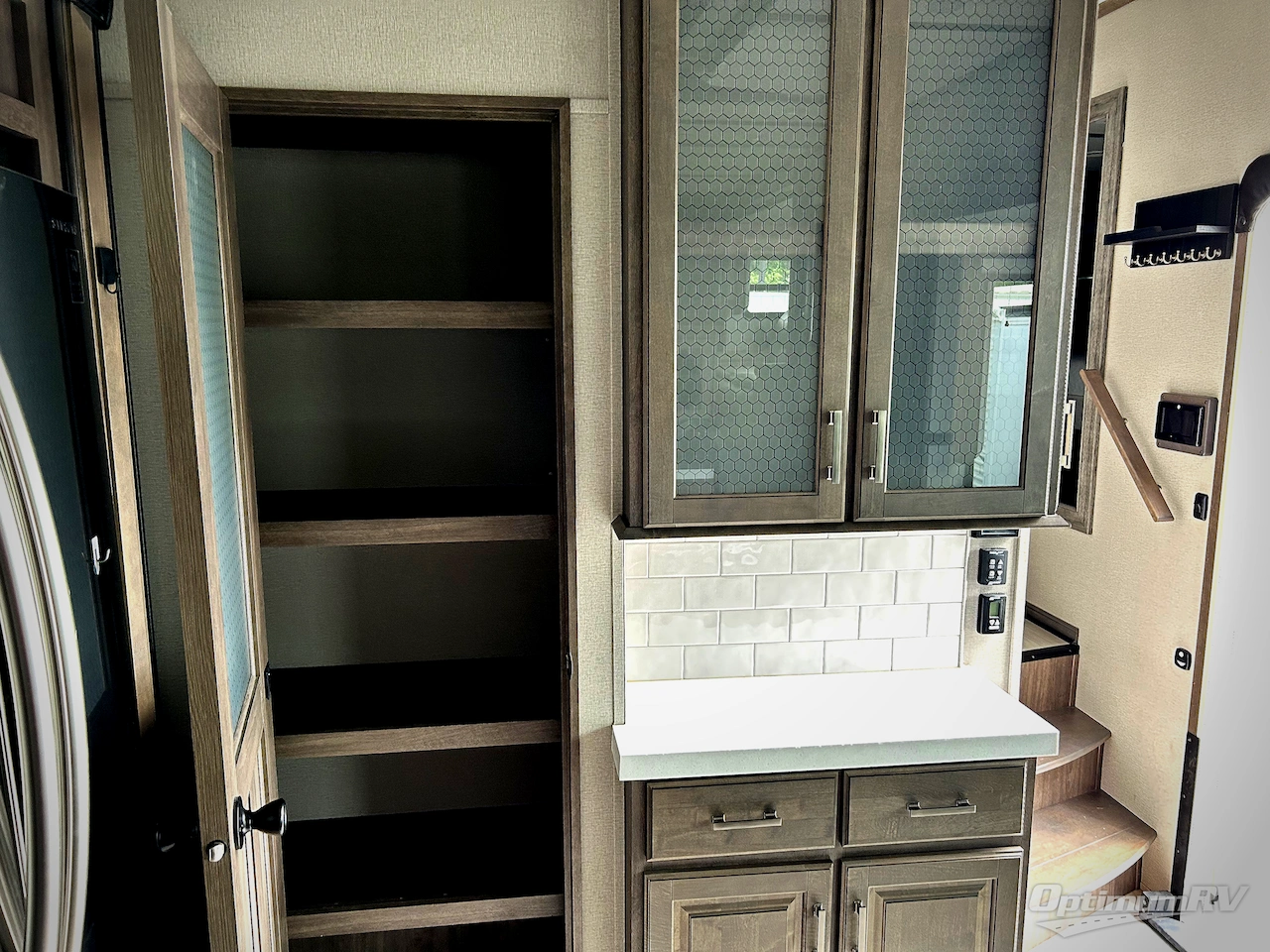 2021 Grand Design Solitude 375RES Photo 15