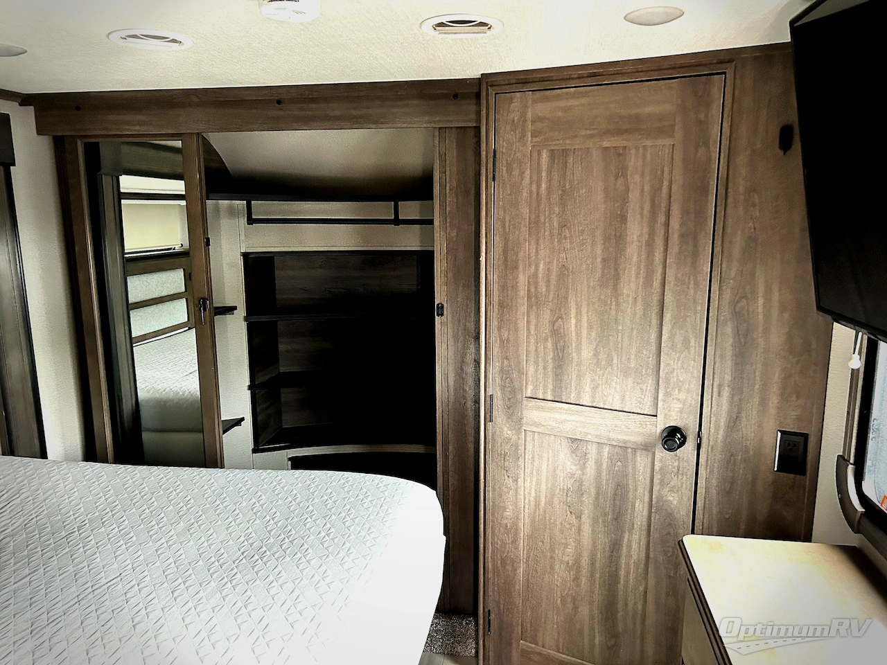 2021 Grand Design Solitude 375RES Photo 18