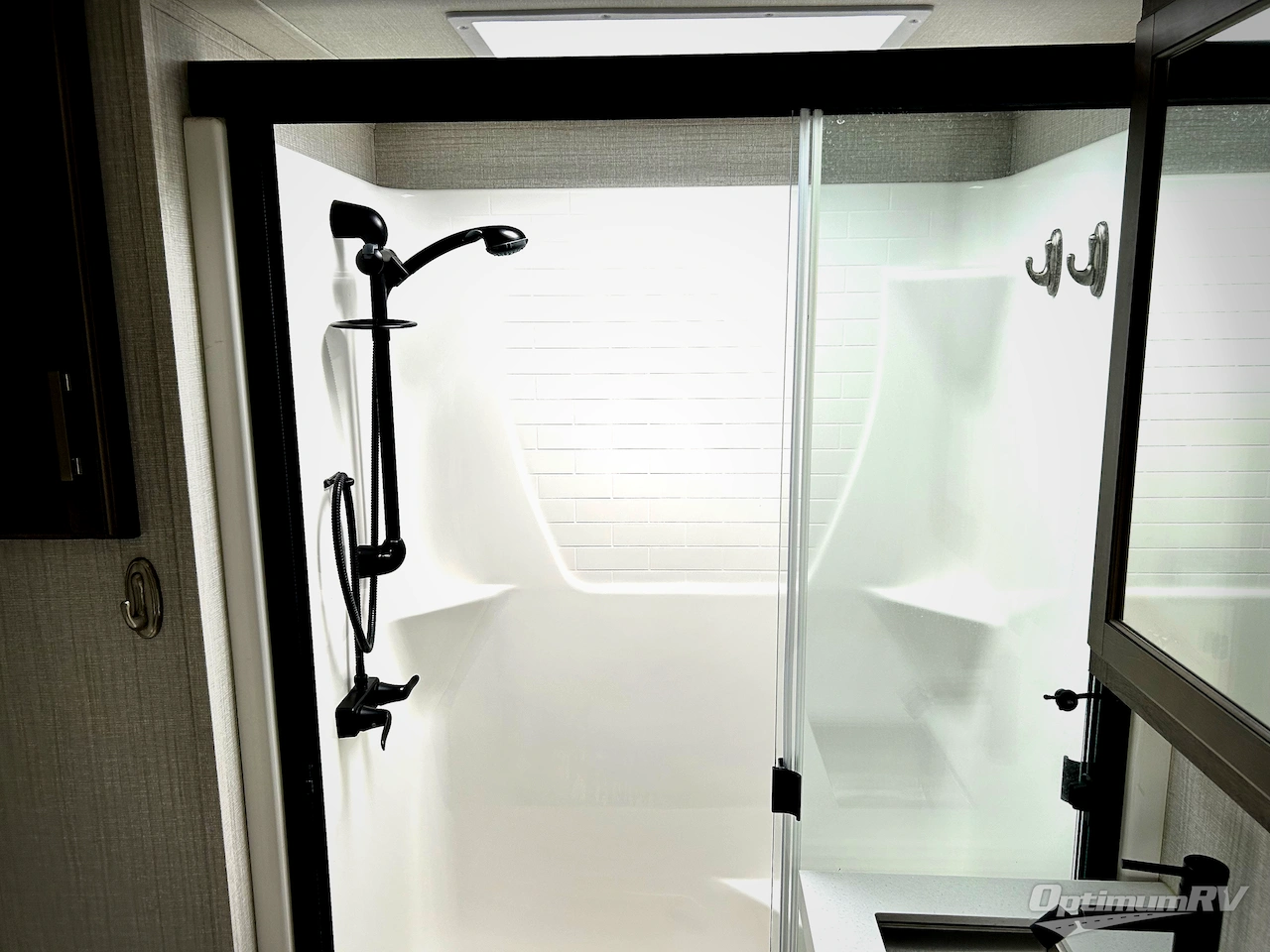 2021 Grand Design Solitude 375RES Photo 22