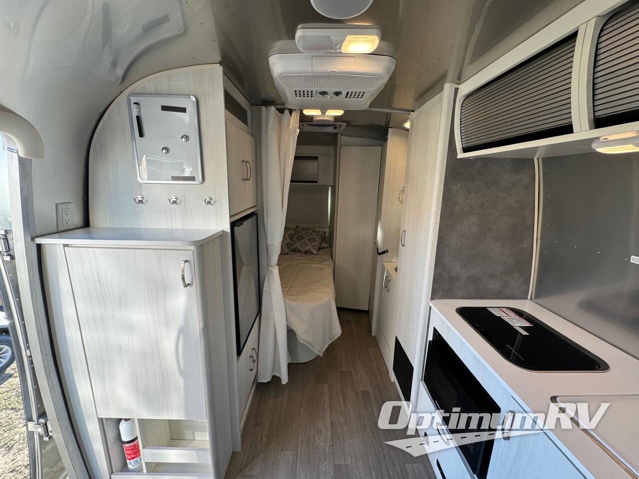 2022 Airstream Bambi 19CB Photo 6