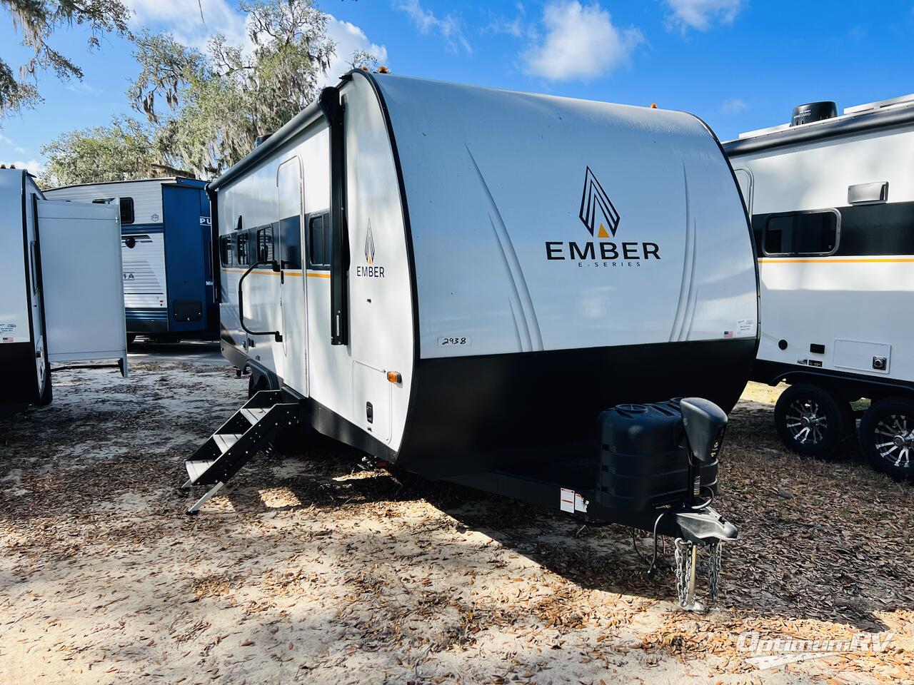 2025 Ember E-Series 21RKE Photo 1