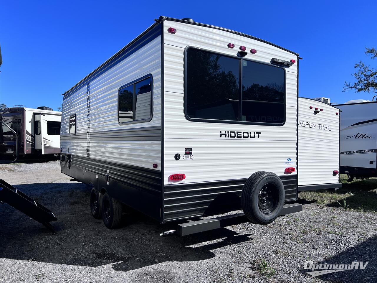 2025 Keystone Hideout Sport Double Axle 200RL Photo 2