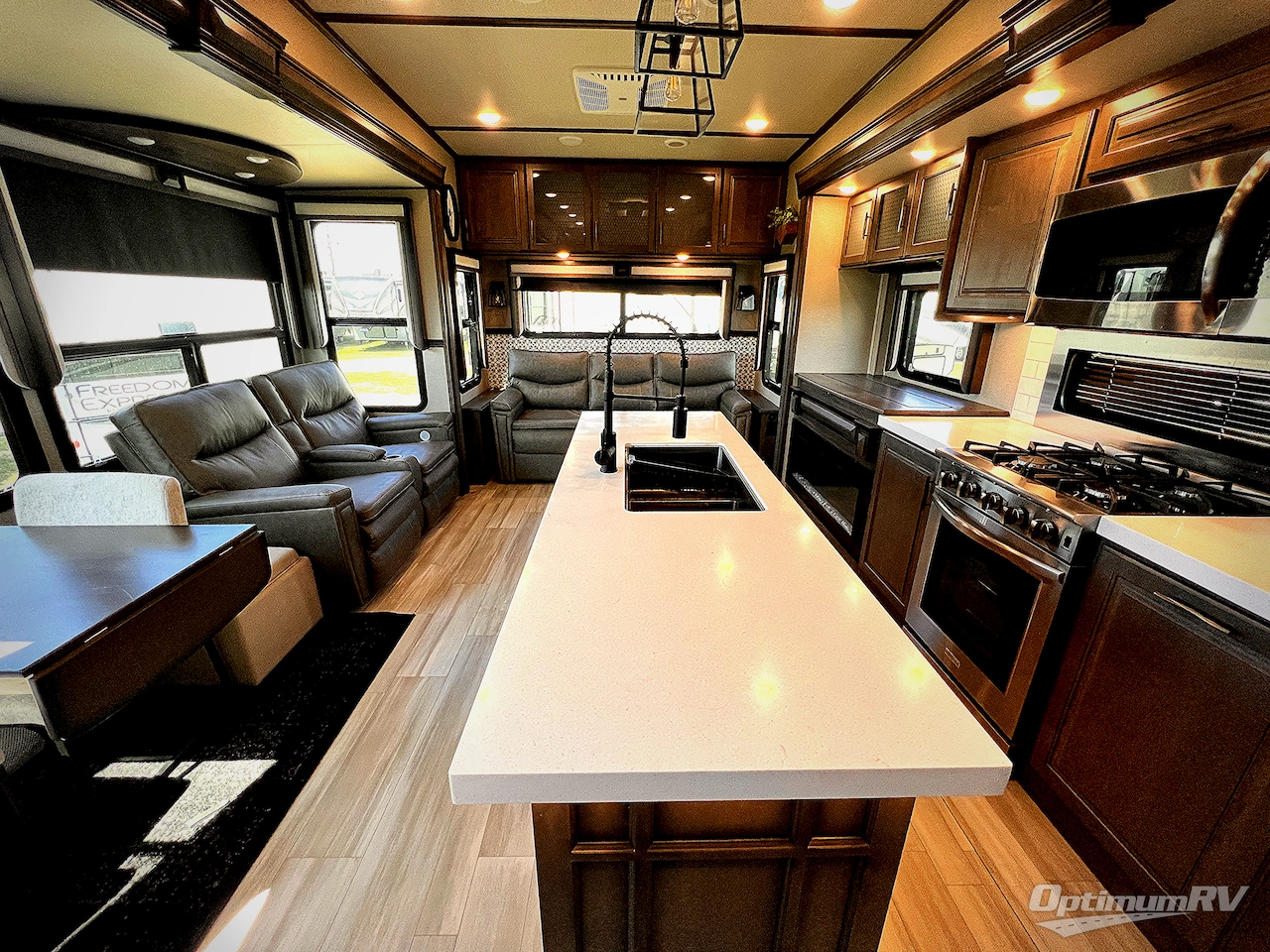 2022 Grand Design Solitude 310GK Photo 4