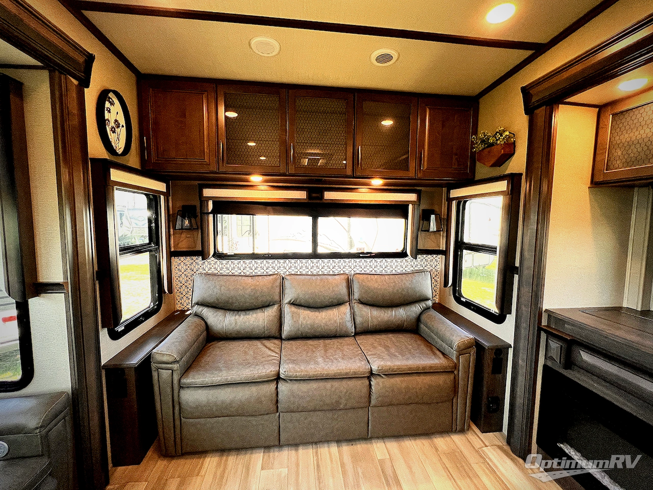 2022 Grand Design Solitude 310GK Photo 7