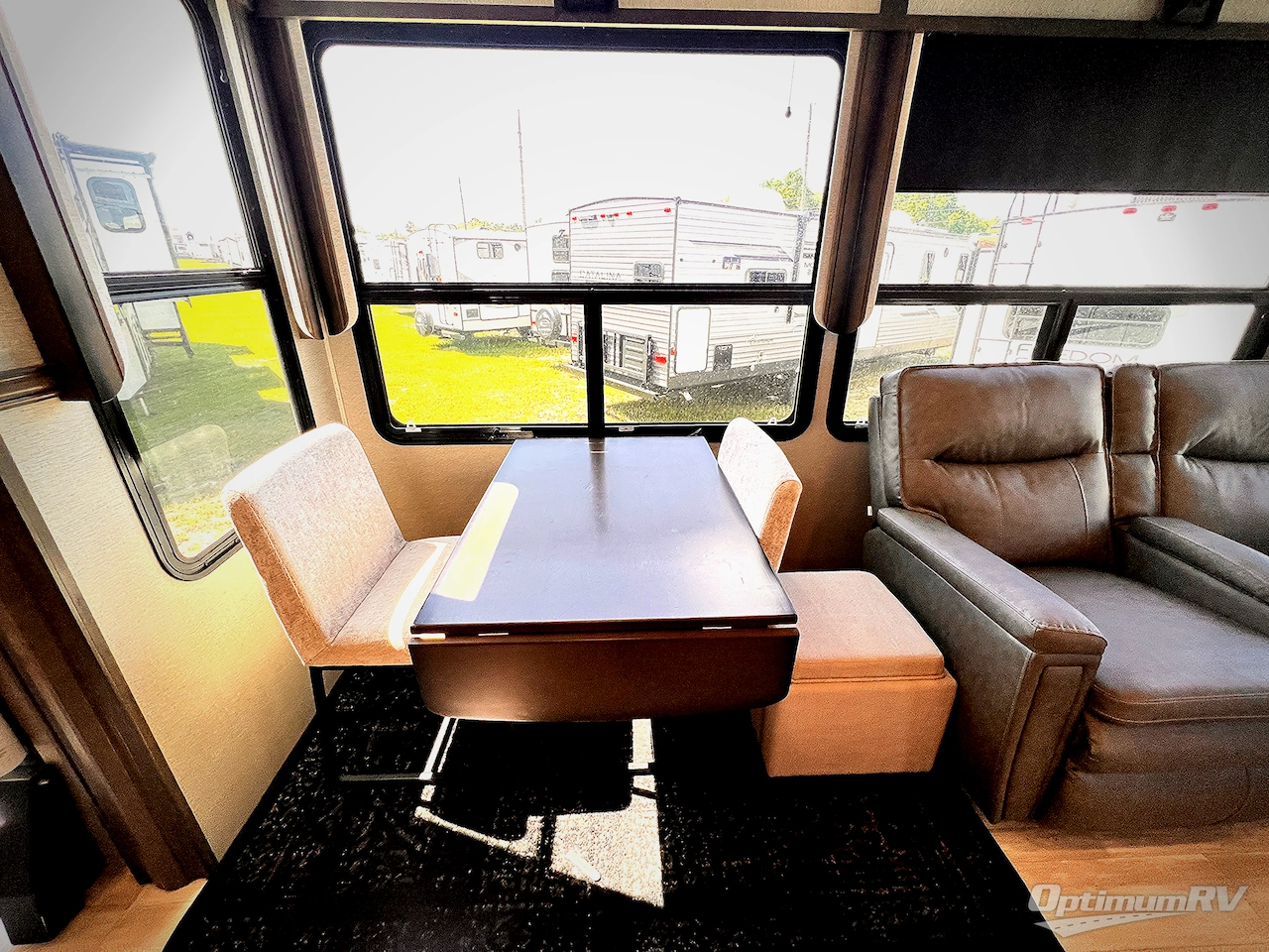 2022 Grand Design Solitude 310GK Photo 9