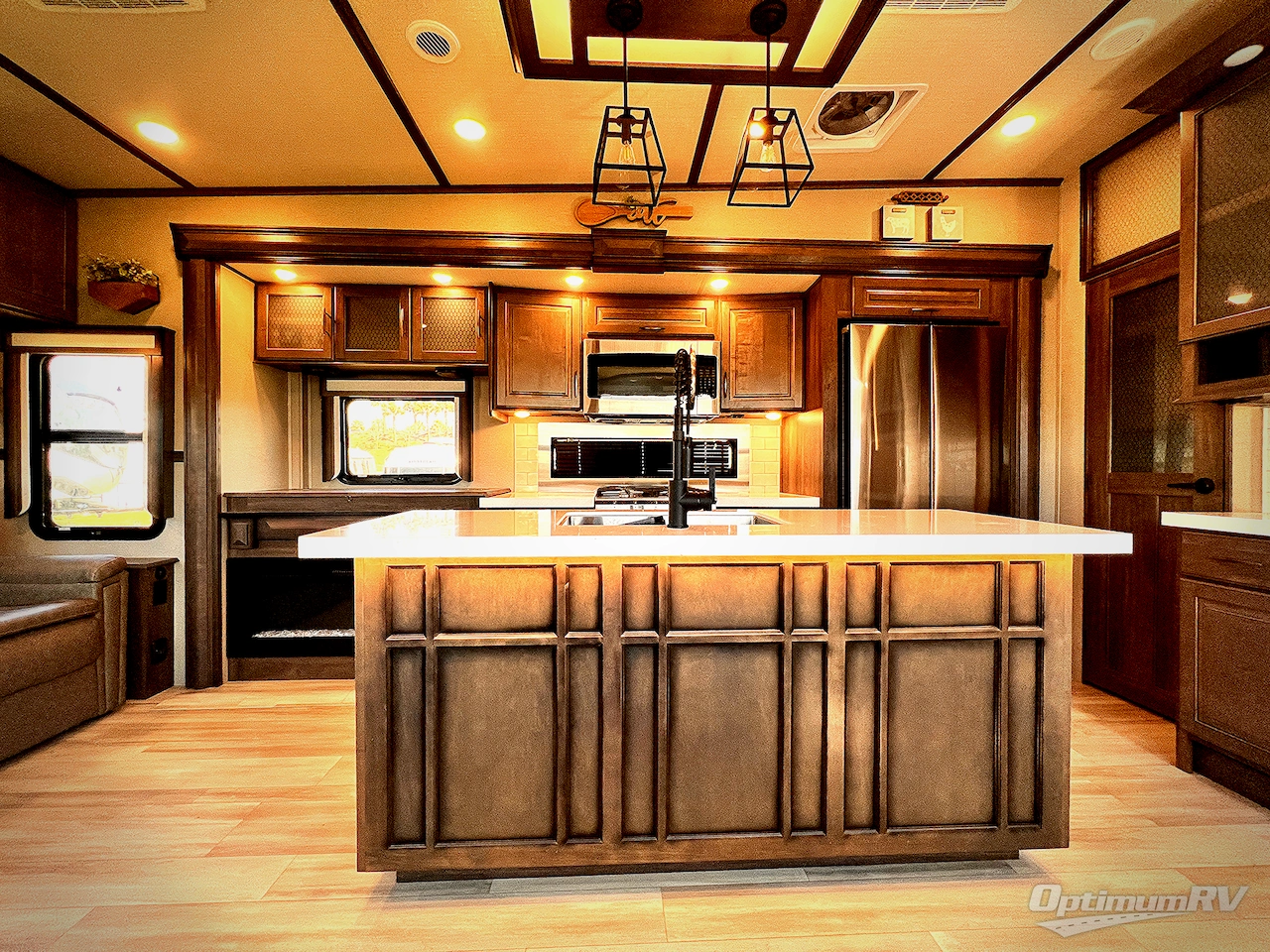 2022 Grand Design Solitude 310GK Photo 10