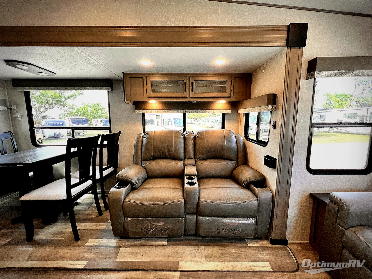 2024 Coachmen Chaparral Lite 30RLS Photo 8
