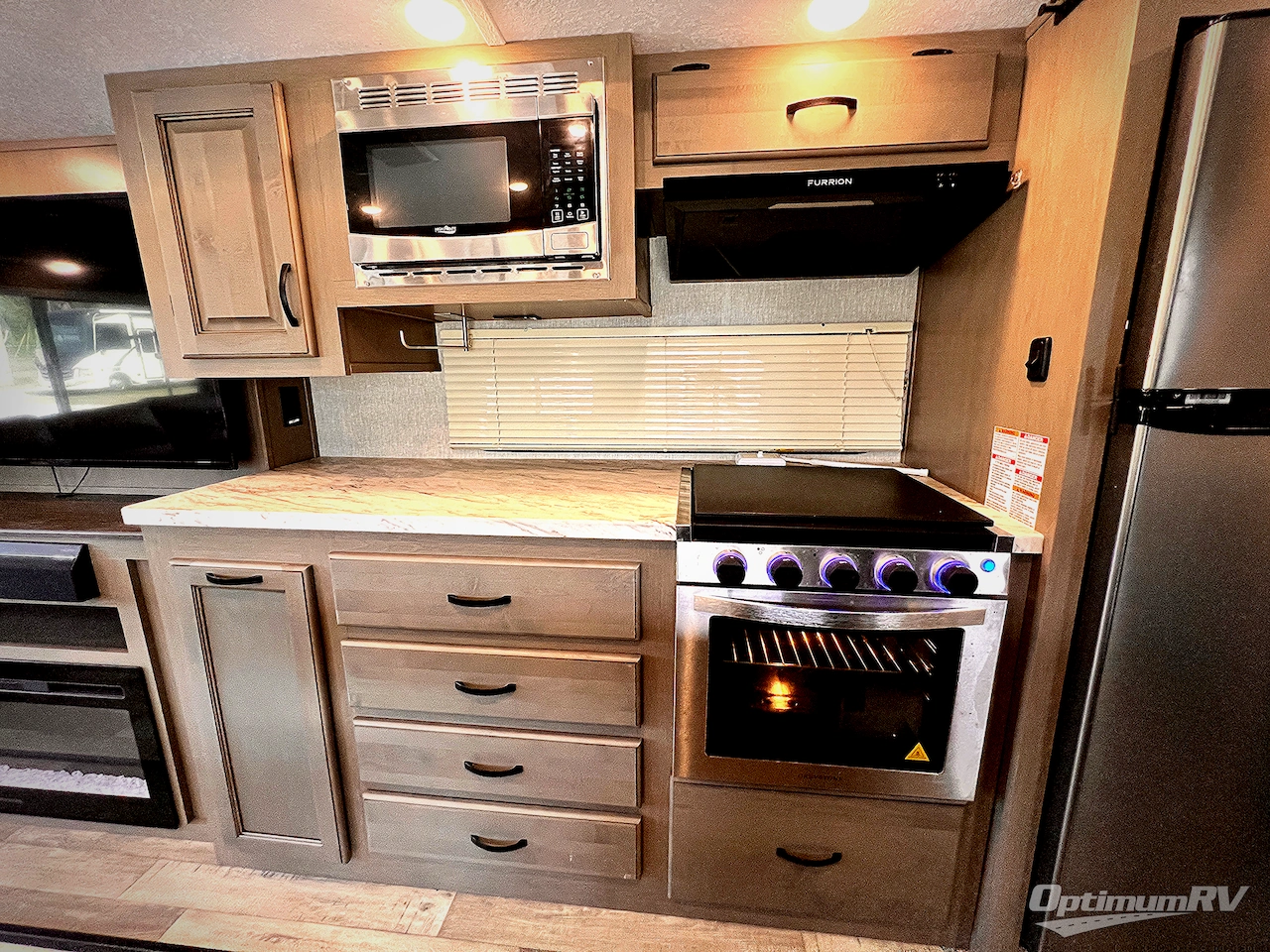 2024 Coachmen Chaparral Lite 30RLS Photo 13