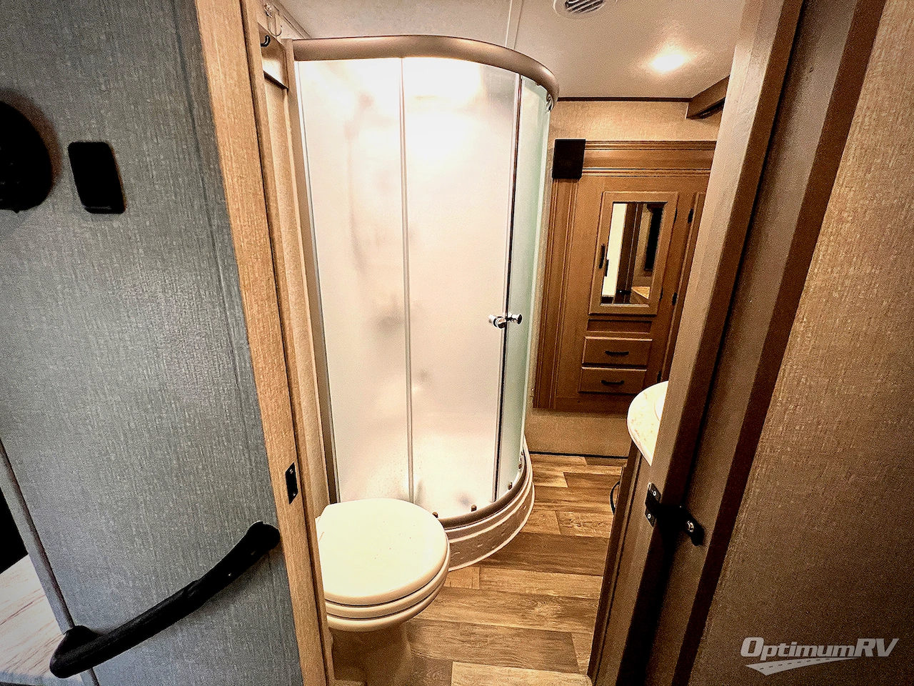 2024 Coachmen Chaparral Lite 30RLS Photo 17