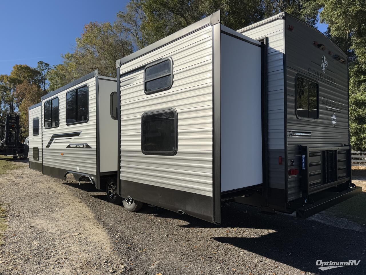 2025 Coachmen Catalina Legacy Edition 343BHTS Photo 3