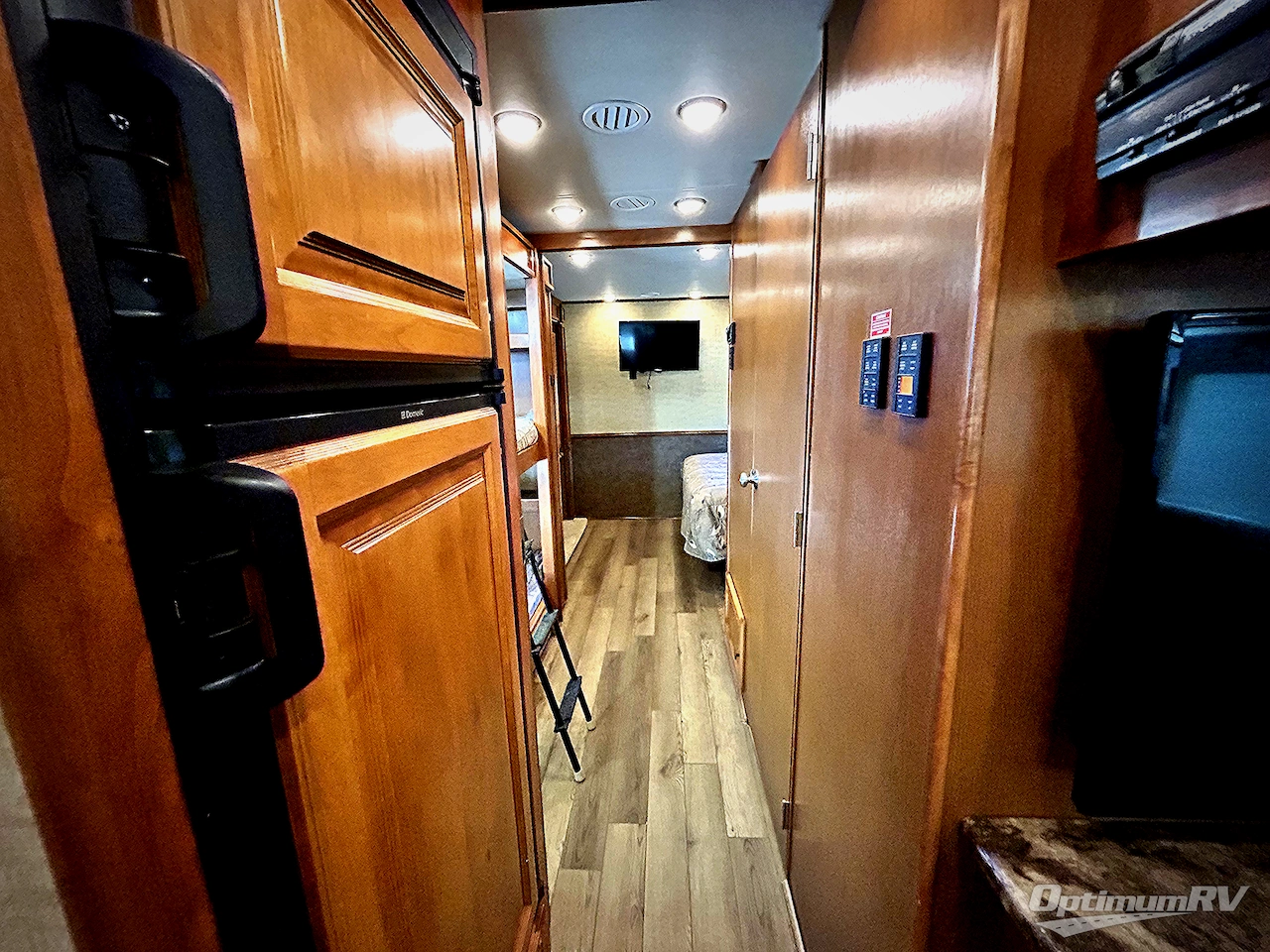 2014 Tiffin Allegro 35 QBA Photo 18